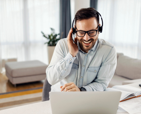 How Virtual Desktop Solutions Are Transforming Remote Work for Chicago Businesses